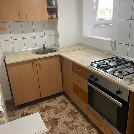 Lujerului 2 * Bukarest